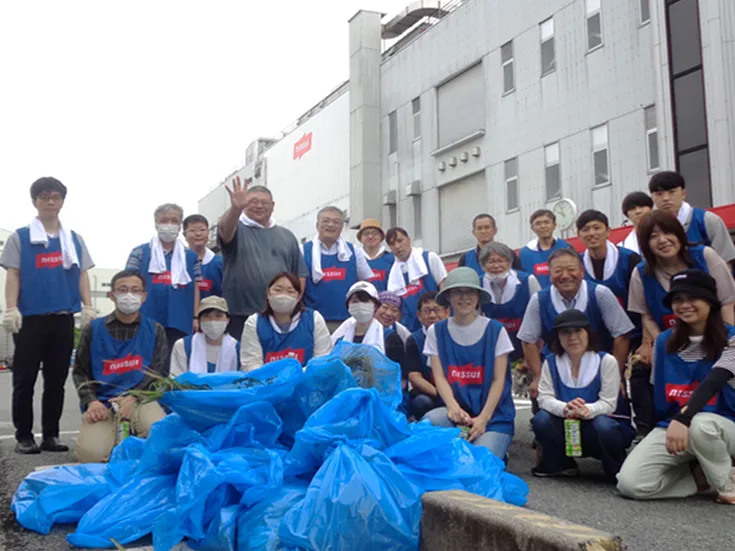 [Picture] Nissui Group Cleanup Campaign3